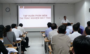 Bế mạc lớp tập huấn công tác tổ chức thi nâng ngạch công chức cơ quan Đảng, đoàn thể năm 2017